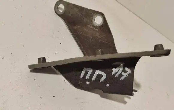 Audi A7 S7 4G Fender mounting bracket 4G8821136D