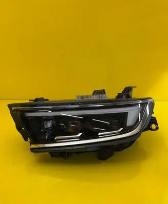 Opel Astra L Headlight/headlamp 9852849880