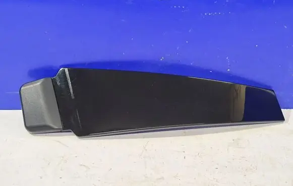 Maserati Ghibli Front door glass trim molding 6700247880