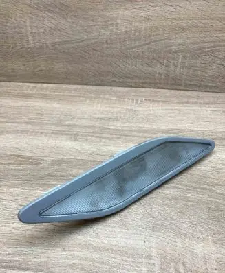 BMW 5 E39 Rear seat light 8363608 RightSide