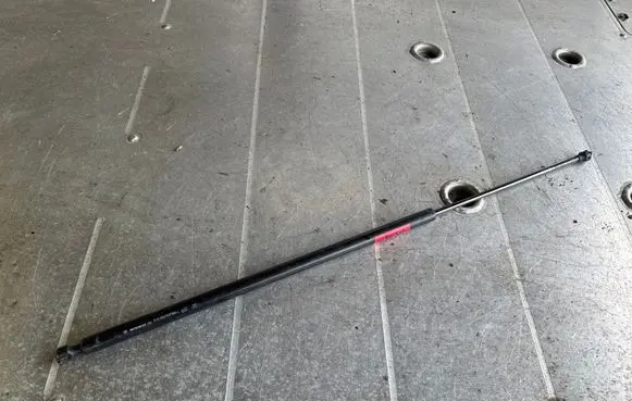Opel Vivaro Tailgate/trunk strut/damper 91168256 71080101