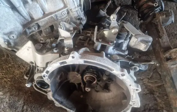 Mitsubishi Space Star Manual 5 speed gearbox 2500A350