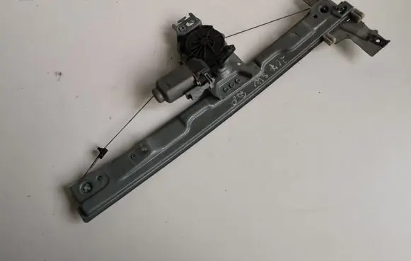 Peugeot 207 Front door window regulator with motor 9681182280