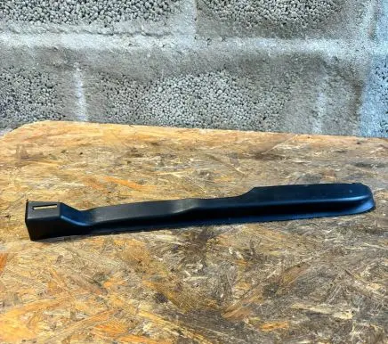 BMW 3 E46 Front passenger seat rail trim 8099172
