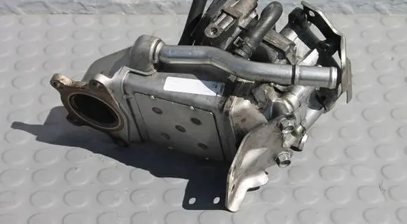 Mazda CX-3 EGR valve S557203C0 VN150100040 S557-203C0