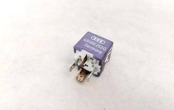 Audi A4 S4 B5 8D Other relay 431951253G 899516 431951253G899516