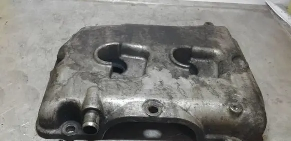 Subaru Outback Rocker cam cover 