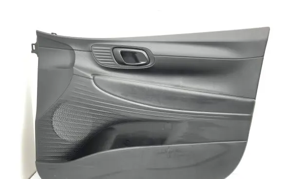 Hyundai i20 (BC3 BI3) Front door card panel trim