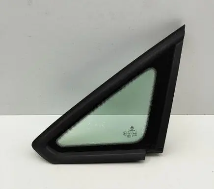 Volkswagen Caddy Front triangle window/glass 2K5845411A