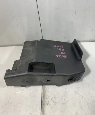 Volkswagen Bora Headlight/headlamp dust cover 1J0805965