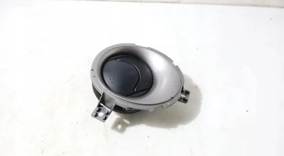 Nissan Juke I F15 Dashboard side air vent grill/cover trim