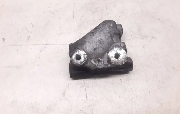 Honda Civic Engine mounting bracket