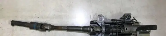 Ford Focus Steering wheel axle 868500a