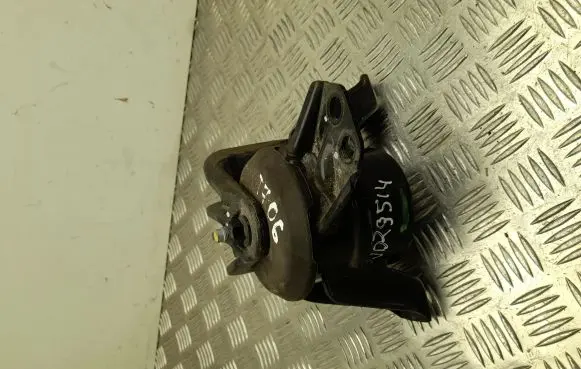 Hyundai Tucson TL Engine mount bracket 21810D3100