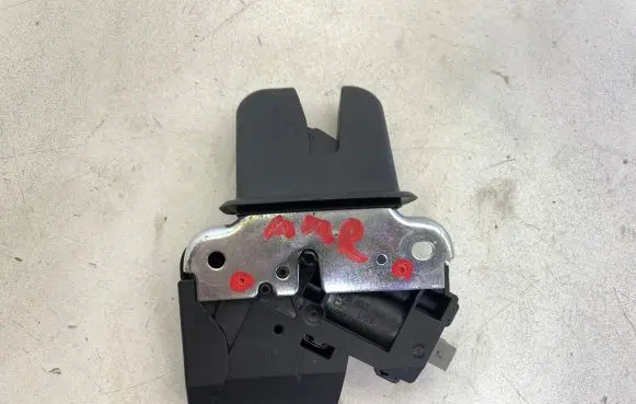 Audi S5 Tailgate/trunk/boot lock/catch/latch 4E5827505D