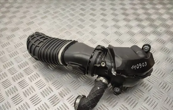 Mercedes-Benz Vito Viano W447 Air intake hose/pipe A4475280700 72438138 A6540902600