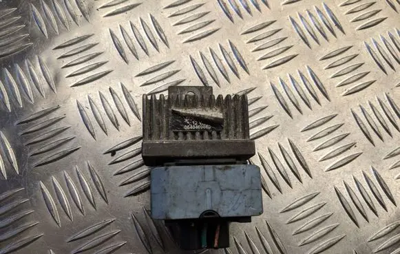 Nissan Almera Tino Glow plug pre-heat relay 9640469680