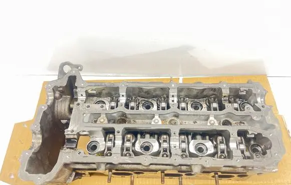 Mercedes-Benz ML W164 Engine head R6420153901 A6420106720