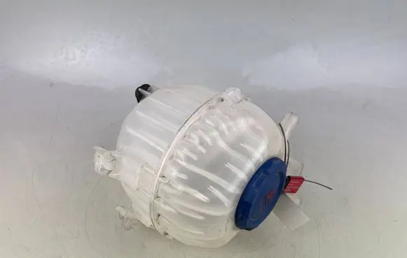 Audi e-tron Coolant expansion tank/reservoir 4KE121405A 4KE121809B