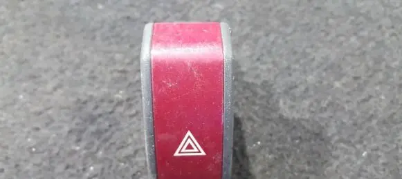 Opel Combo C Hazard light switch 13539900 9164141