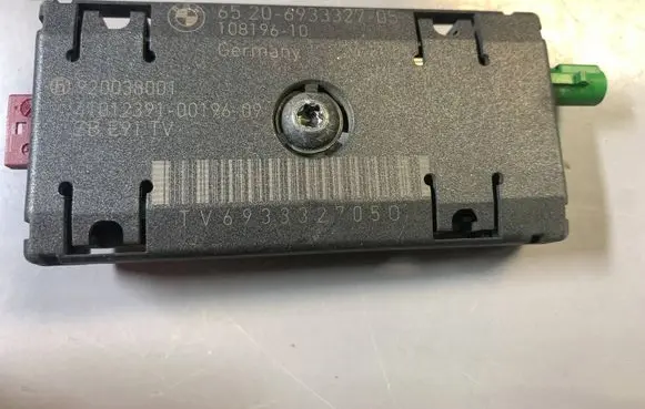 BMW 3 E90 E91 Antenna control unit 6933327 65206933327 10819610