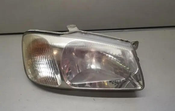 Hyundai Accent Headlight/headlamp