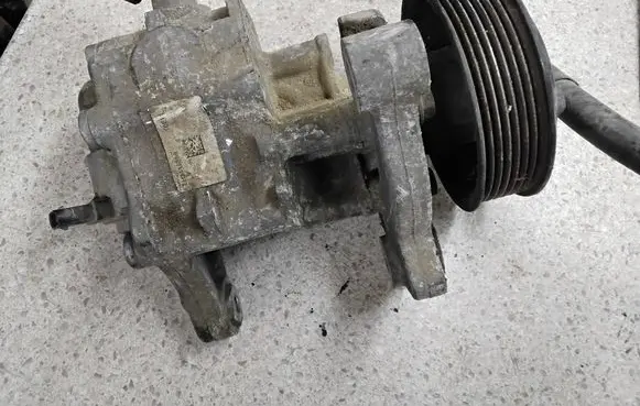 BMW 5 F10 F11 Power steering pump LH2115369 LH2114732 6786573