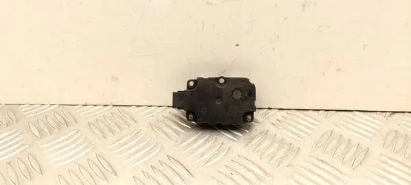 Mercedes-Benz EQA Air flap motor/actuator A0999063502