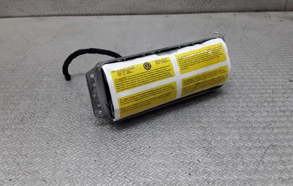 Volkswagen Touran I Passenger airbag 1T0880204A
