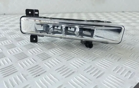 BMW 5 G30 G31 Front fog light 6317734