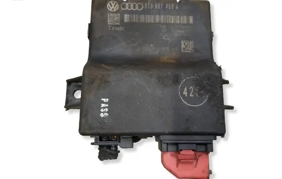 Volkswagen Golf VI Gateway control module 8T0907468K