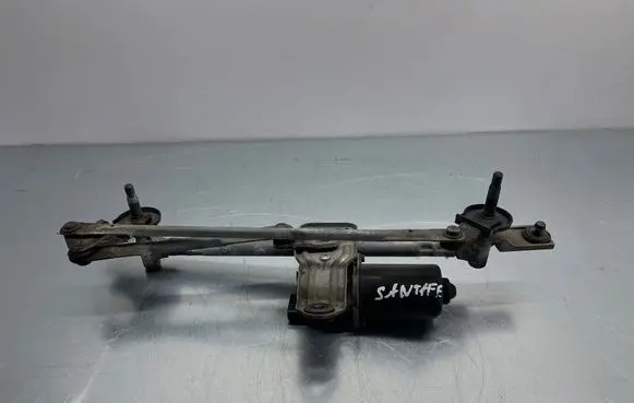 Hyundai Santa Fe Front wiper linkage and motor