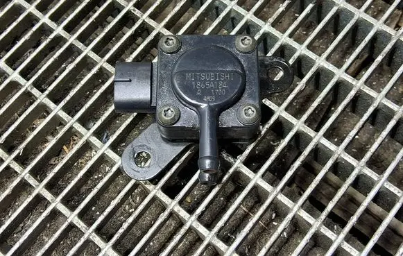 Mitsubishi ASX Exhaust gas pressure sensor 1865A184