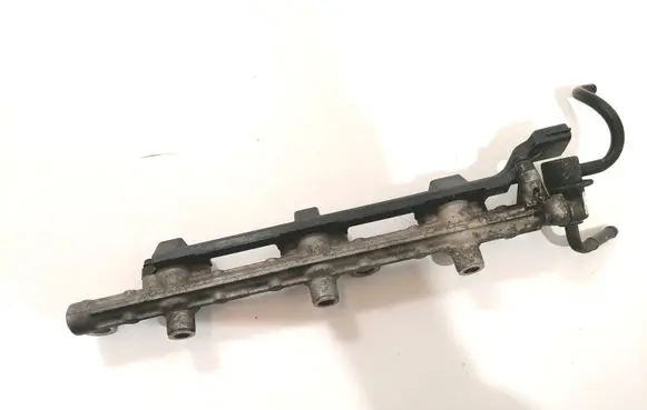 Mazda Xedos 6 Fuel main line pipe 1970200020