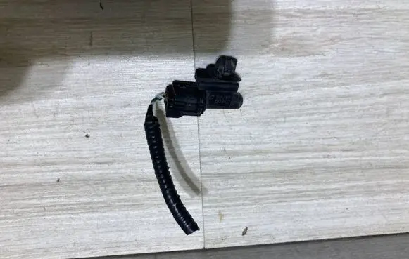 Toyota C-HR I Outside/external air temperature sensor 03E09