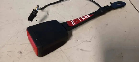 Audi e-tron Front seatbelt buckle 4K8857755
