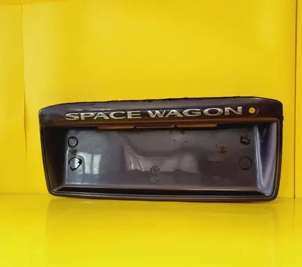 Mitsubishi Space Wagon Trunk door license plate light bar MR275638