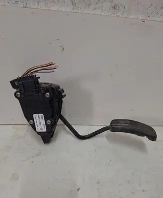 Renault Trafic II (X83) Throttle position sensor 