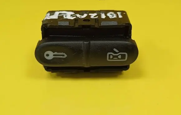 Seat Ibiza II (6k) Central locking switch button 6H0962125A