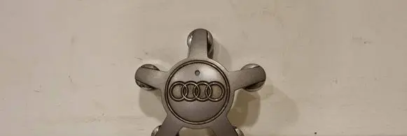 Audi A6 S6 C6 4F Original wheel cap 4F0601165N