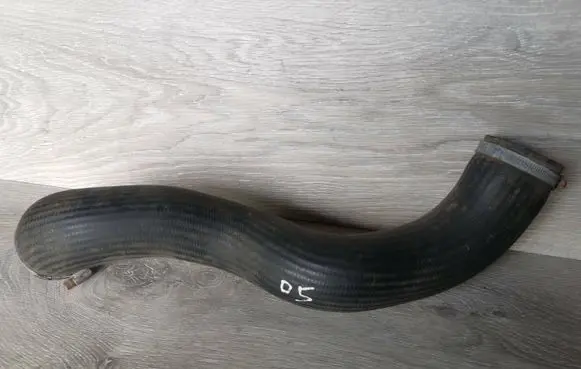 Volvo V70 Intercooler hose/pipe