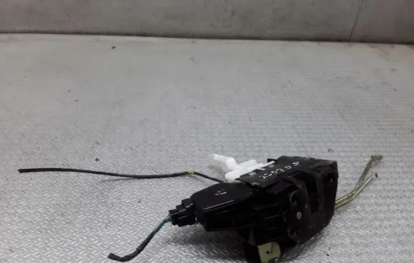Hyundai Santa Fe Front door lock