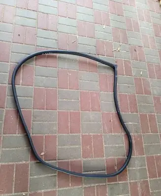 KIA Niro Front door rubber seal 