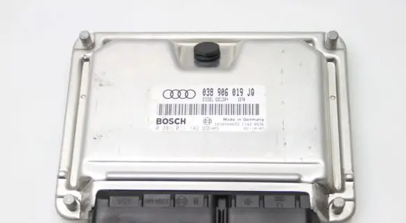 Audi A4 S4 B6 8E 8H Engine control unit/module 038906019JQ