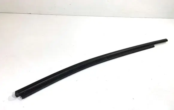 Toyota Yaris Loading door glass trim molding 