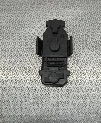 Audi A6 S6 C5 4B Tail light bulb cover holder BL3158B