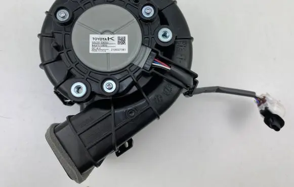 Toyota RAV 4 (XA50) Hybrid/electric vehicle battery fan G923033050 2106021981