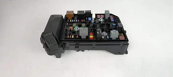 Opel Astra K Fuse box set 39216533