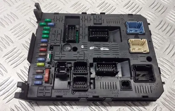 Peugeot 407 Fuse box set