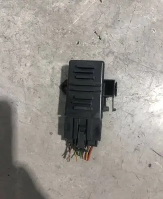 Audi A1 Seat heating relay 6R0959772C
